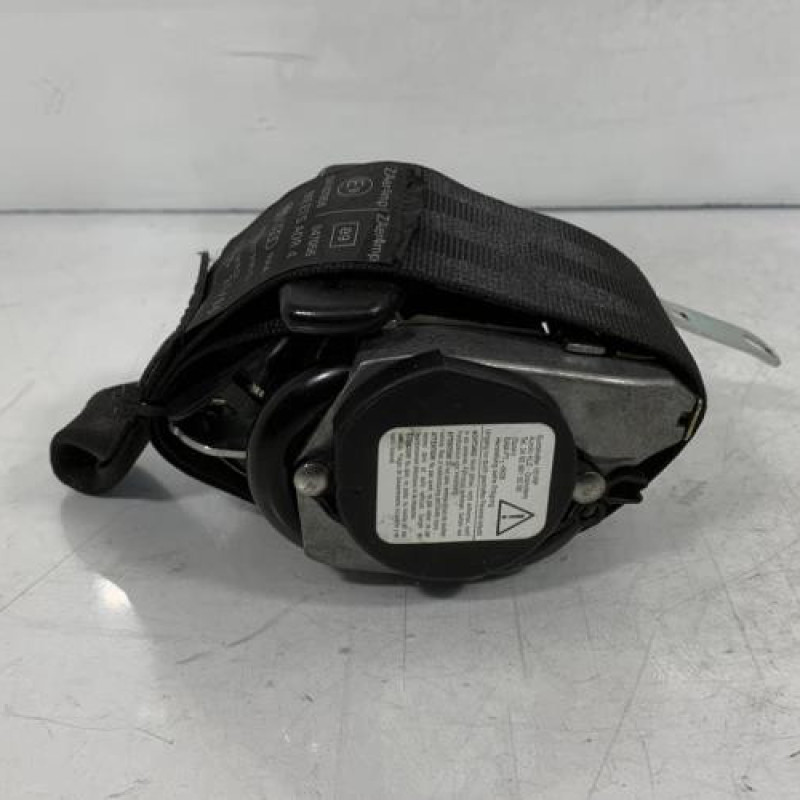 Pretensionneur de ceinture avant droit VOLKSWAGEN POLO 4 Photo n°1