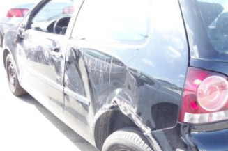 Pretensionneur de ceinture avant gauche VOLKSWAGEN POLO 4