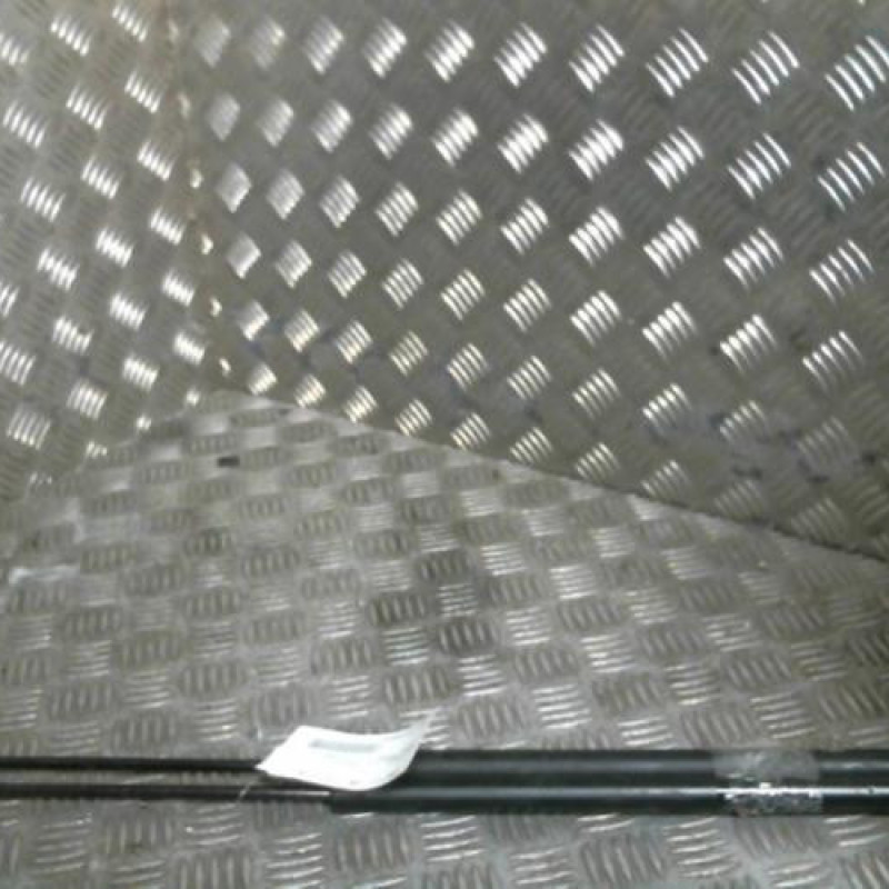 Verin de coffre CITROEN SAXO Photo n°1