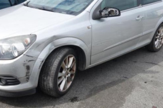 Serrure avant gauche OPEL ASTRA H
