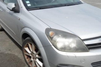 Serrure avant gauche OPEL ASTRA H