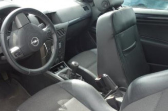 Serrure avant gauche OPEL ASTRA H