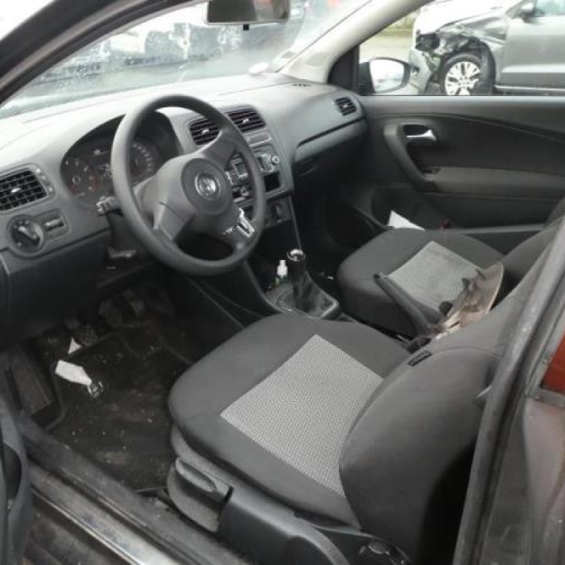 Boitier air bag VOLKSWAGEN POLO 5 Photo n°8