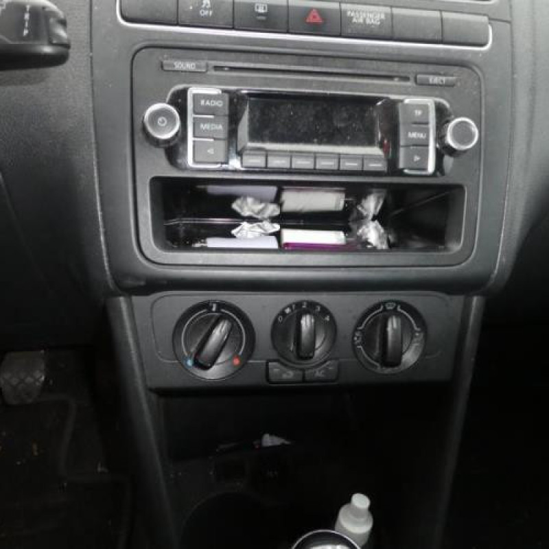 Boitier air bag VOLKSWAGEN POLO 5 Photo n°11