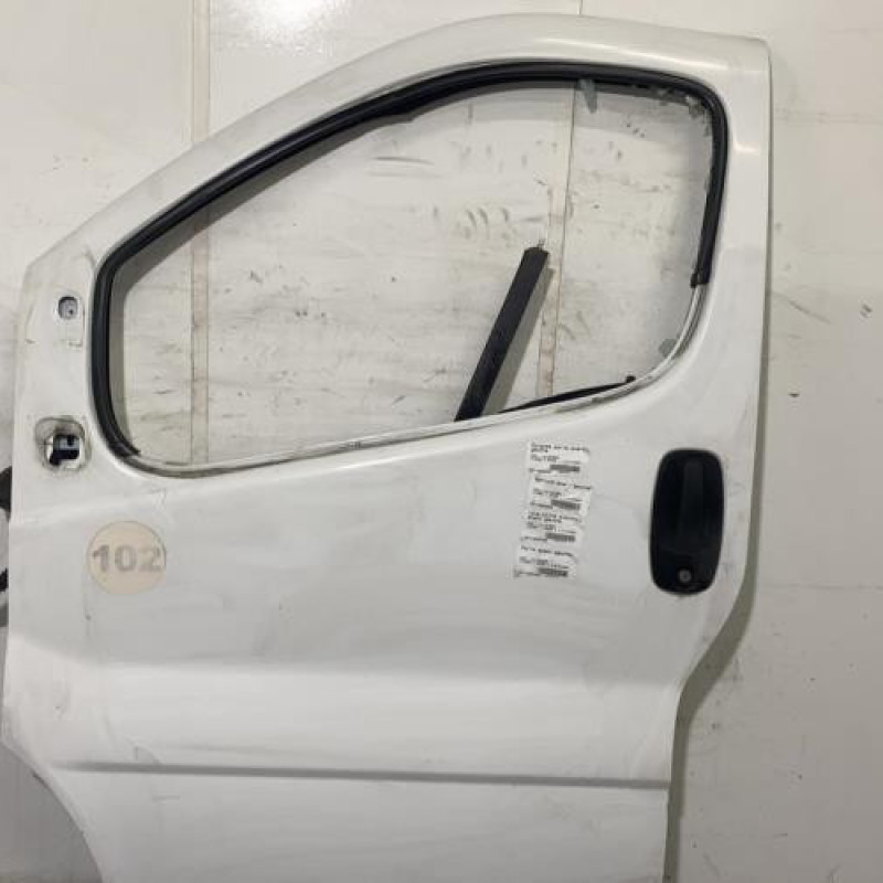 Porte avant gauche OPEL VIVARO 1 Photo n°1