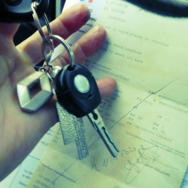 Attache ceinture arriere droit VOLKSWAGEN PASSAT 4 Photo n°14