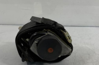 Pretensionneur de ceinture avant gauche VOLKSWAGEN PASSAT 4