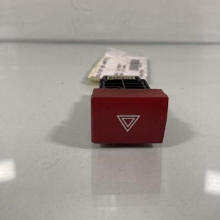 Bouton de warning HYUNDAI ELANTRA 1 Photo n°1