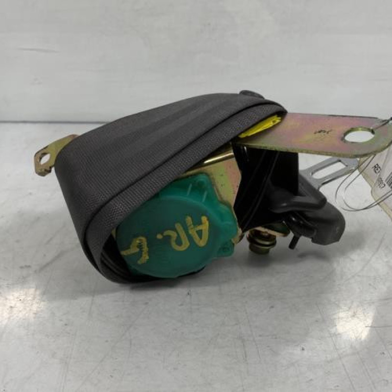 Ceinture arriere droit HYUNDAI ELANTRA 1 Photo n°1