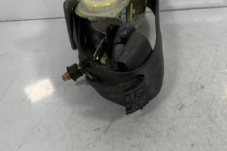 Pretensionneur de ceinture avant droit HYUNDAI ELANTRA 1