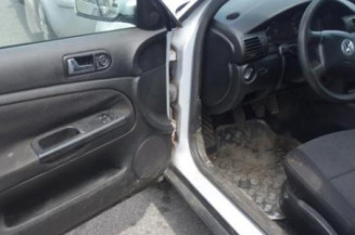 Vase de lave glace VOLKSWAGEN PASSAT 4