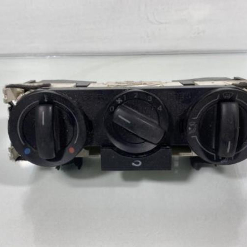 Commande chauffage VOLKSWAGEN FOX Photo n°1