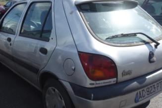 Optique avant principal gauche (feux)(phare) FORD FIESTA 4