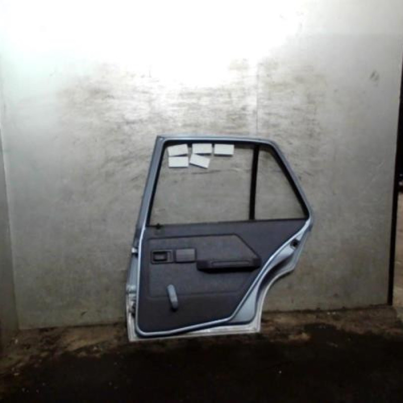 Porte arriere droit PEUGEOT 309 Photo n°3
