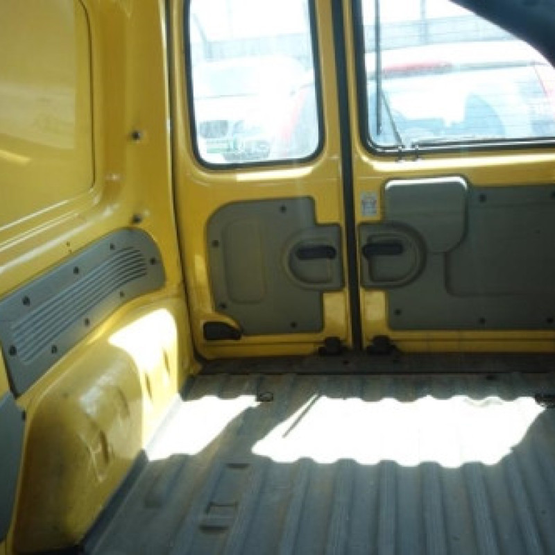 Pare choc arriere RENAULT KANGOO 1 Photo n°8