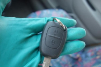 Pare choc arriere RENAULT KANGOO 1