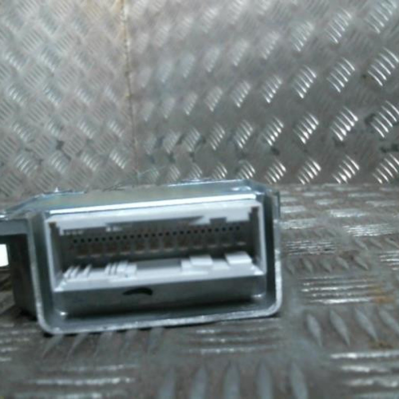 Boitier air bag KIA CERATO Photo n°3