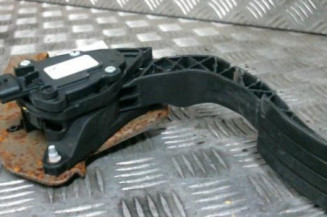 Pedalier d'accelerateur DACIA SANDERO 2 Photo n°1