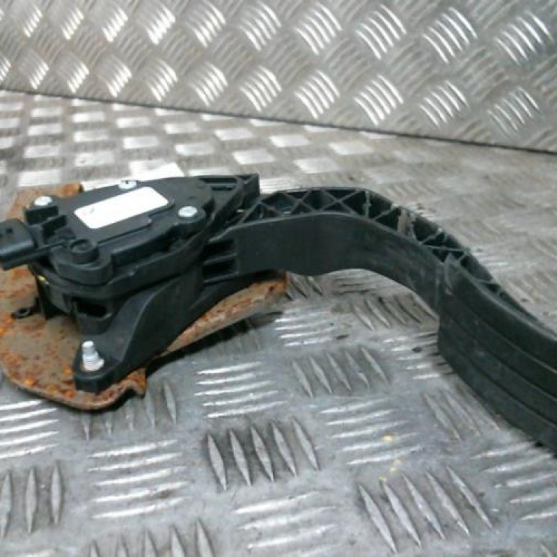 Pedalier d'accelerateur DACIA SANDERO 2 Photo n°1