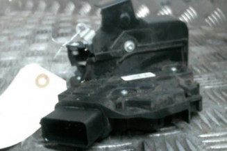 Serrure avant droit FORD FOCUS 2
