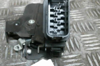 Serrure avant droit FORD FOCUS 2