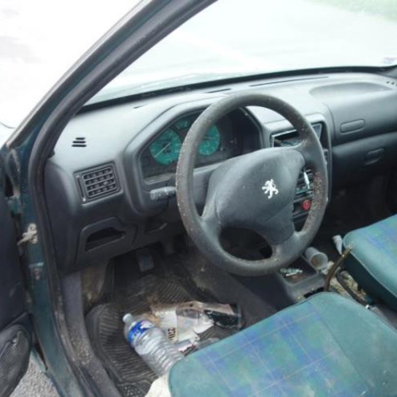 Leve vitre mecanique avant droit PEUGEOT 106 Photo n°6