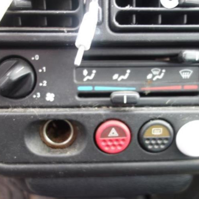 Leve vitre mecanique avant droit PEUGEOT 106 Photo n°7