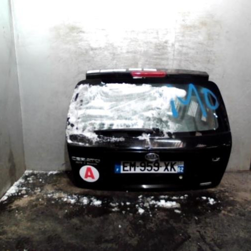 Malle/Hayon arriere KIA CERATO Photo n°1