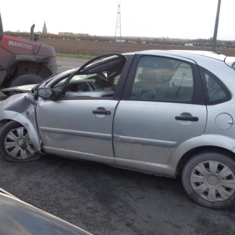 Pretensionneur de ceinture avant droit CITROEN C3 1 Photo n°6