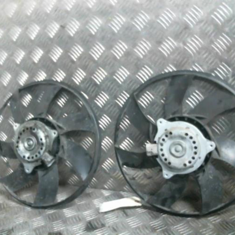 Moto ventilateur radiateur OPEL MERIVA B Photo n°2
