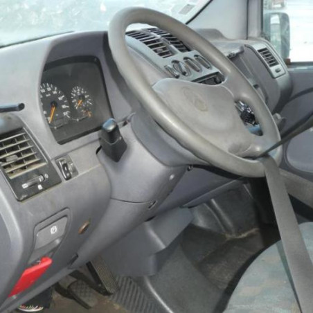 Etrier avant droit (freinage) MERCEDES VITO 638