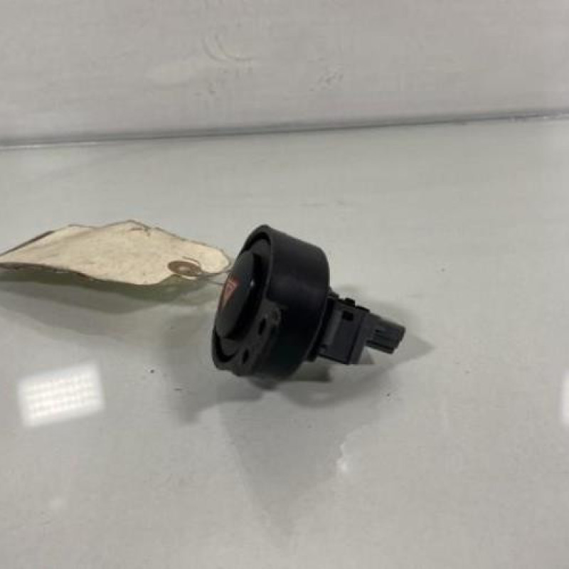 Bouton de warning CITROEN C1 2 Photo n°2
