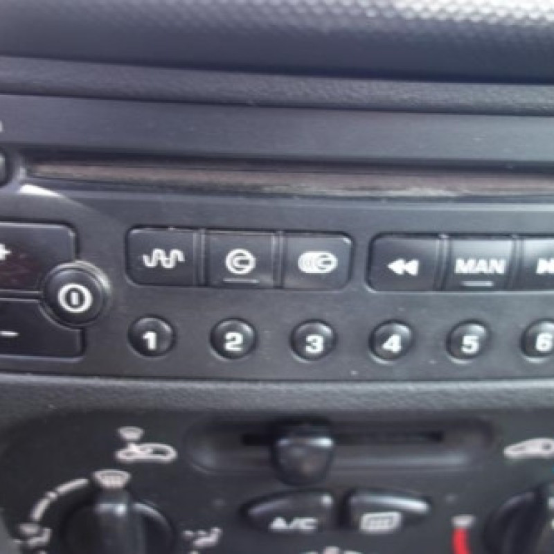 Compresseur clim PEUGEOT 206+ Photo n°9