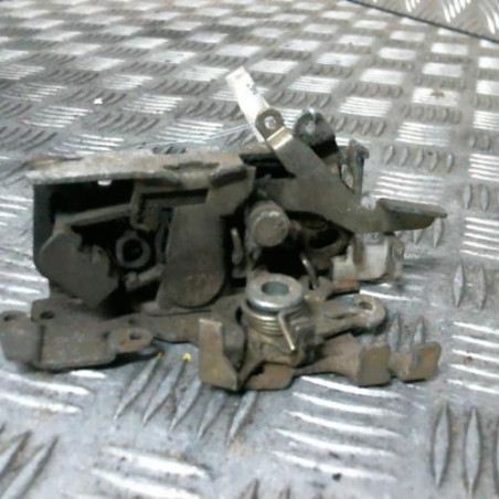 Serrure avant droit MERCEDES VITO 638