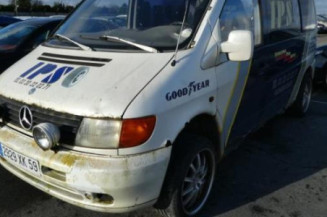 Serrure avant droit MERCEDES VITO 638