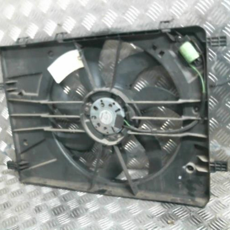 Moto ventilateur radiateur OPEL ASTRA J Photo n°1