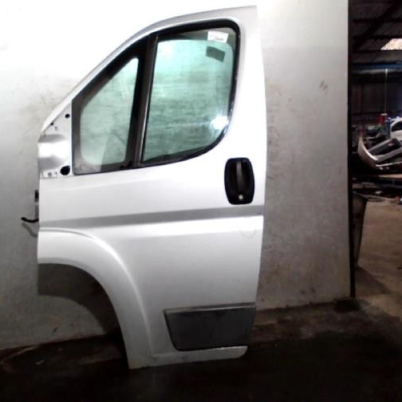 Porte avant gauche PEUGEOT BOXER 3 Photo n°1