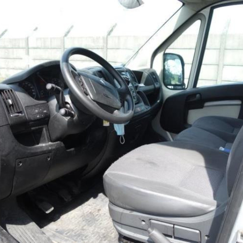 Porte avant gauche PEUGEOT BOXER 3 Photo n°8