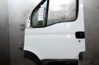 Porte avant gauche OPEL MOVANO A Photo n°1