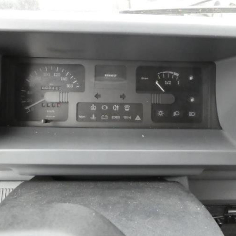 Ceinture avant droit RENAULT MASTER 1 Photo n°9