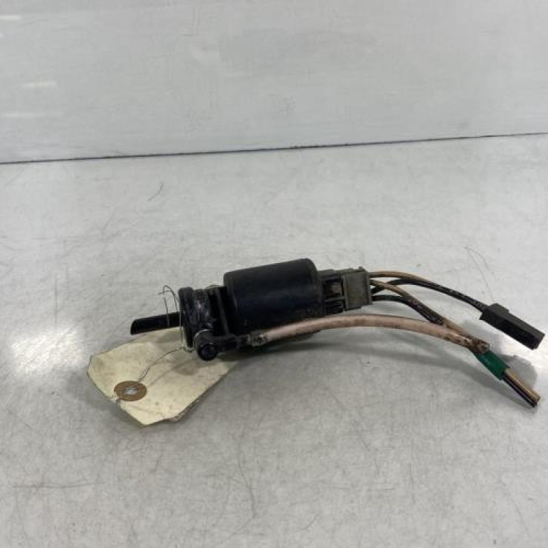 Pompe lave glace avant RENAULT MASTER 1 Photo n°3