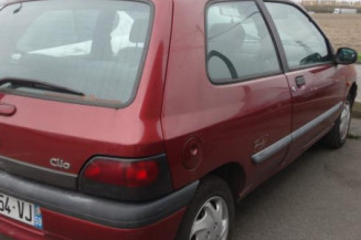 Ceinture arriere droit RENAULT CLIO 1