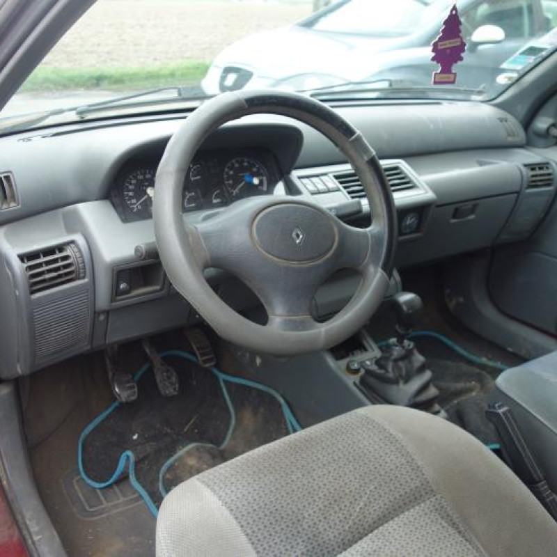 Ceinture arriere droit RENAULT CLIO 1 Photo n°8