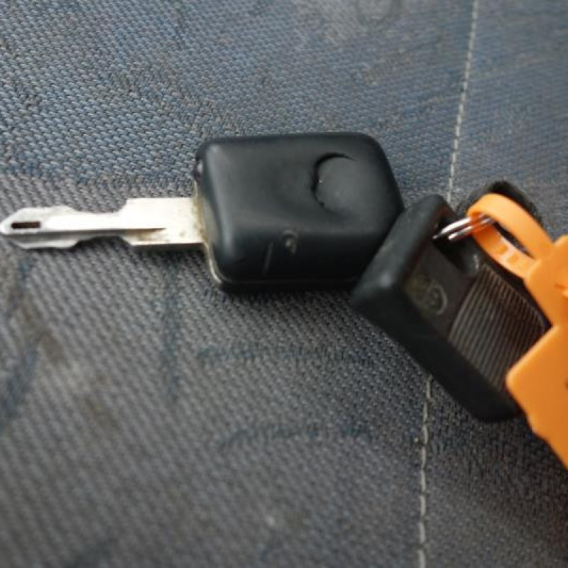 Ceinture arriere droit RENAULT CLIO 1 Photo n°12