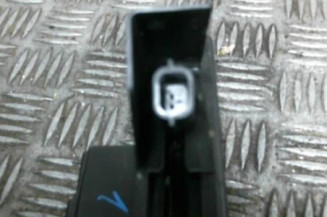 Serrure avant droit DACIA SANDERO 1