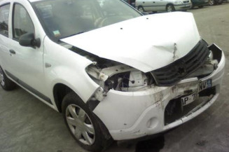 Serrure avant droit DACIA SANDERO 1