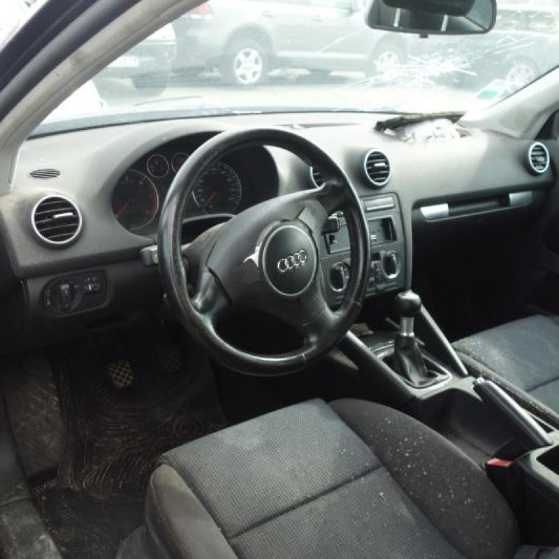 Serrure avant droit AUDI A3 2 Photo n°8