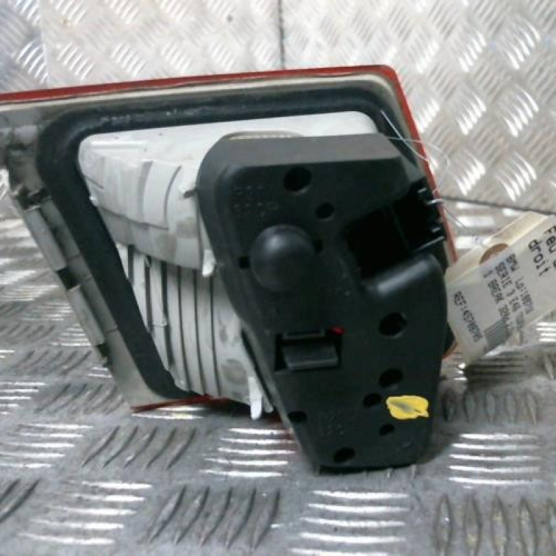 Feu arriere secondaire droit (feux) BMW SERIE 3 E46 Photo n°2