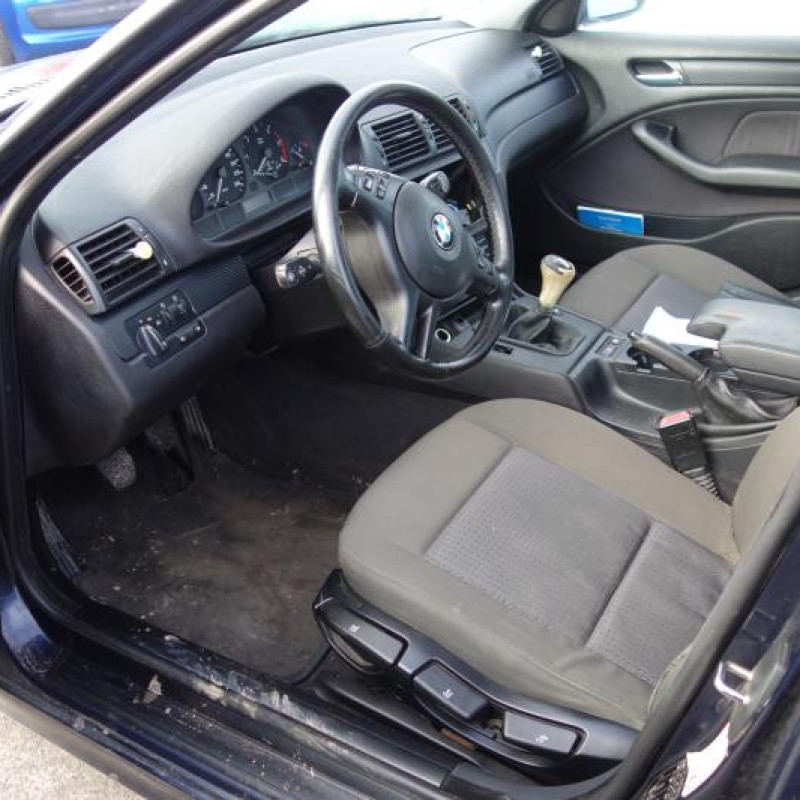 Feu arriere secondaire droit (feux) BMW SERIE 3 E46 Photo n°7