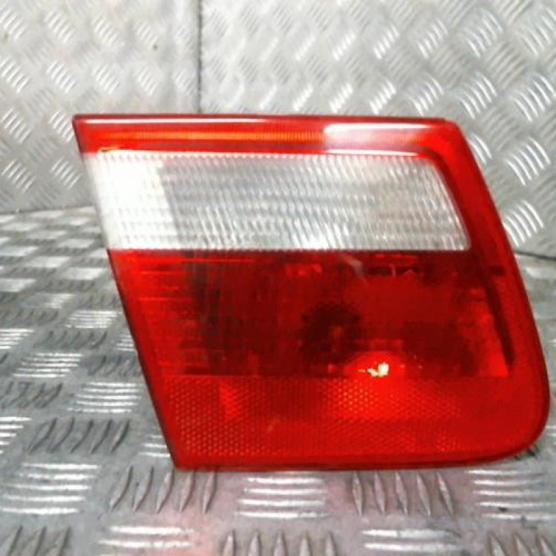 Feu arriere secondaire gauche (feux) BMW SERIE 3 E46 Photo n°1